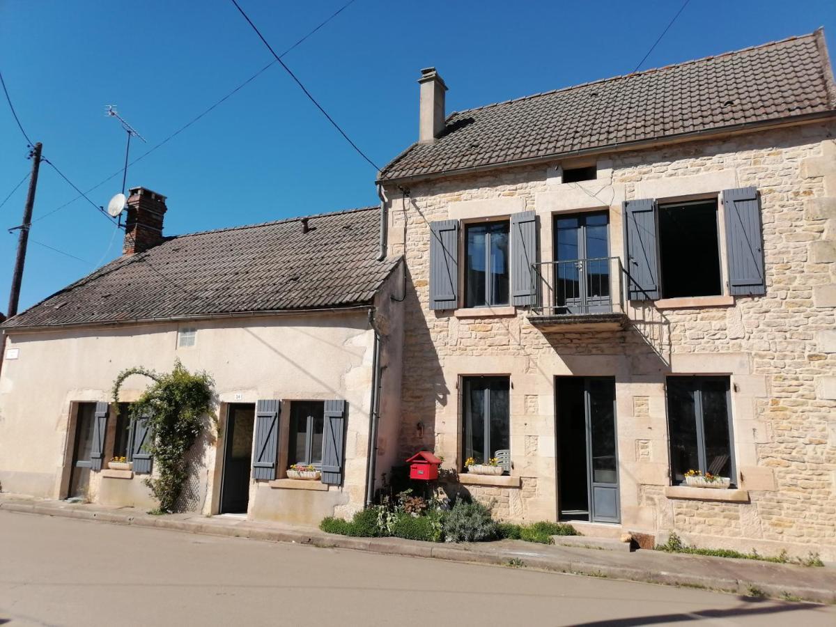 Hotier Des Fees Villa Andryes ภายนอก รูปภาพ